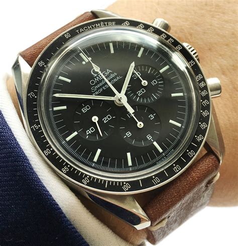 omega speedmaster moonwatch vintage